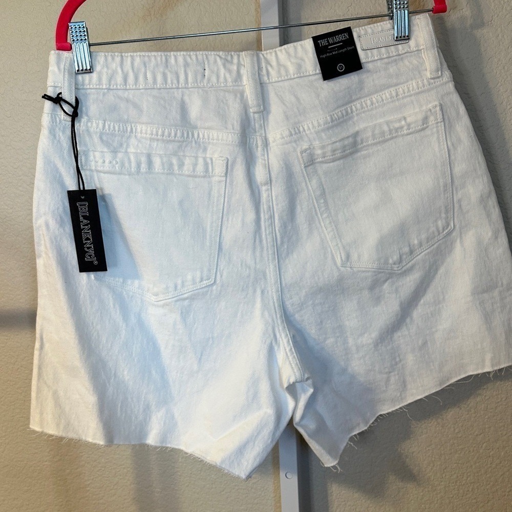 BLANKNYC The Warren High Rise Mid Length White Denim Shorts Raw Hem Size 31 NWT - Picture 4 of 7